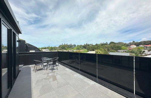 Royal Oak Casa | Royal Residency - 4BR Luxury Apartment
