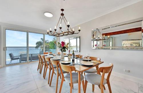 Central Coast Casa | Royal Retreat Peaceful Lakefront