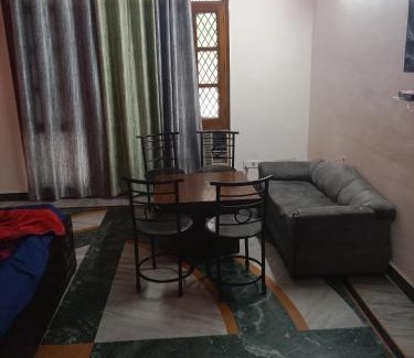 South West Casa | Royal retreat room & banquet