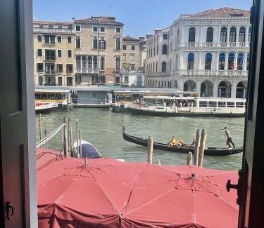 San Polo Apartamento | Royal Rialto Apartment - Grand Canal View