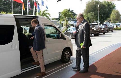 Trade Centre 1 Alquiler De Eote | Royal Rider Bus rental Dubai