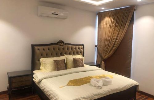 Garden Town Apartamento | Royal Service Apartments Gulberg