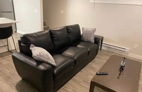 Saskatoon Apartamento | Royale - Brand New & Cozy 1BR Basement @ Rosewood.