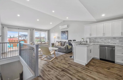 Charlottetown Casa | Royalty Roo's Vacation Home