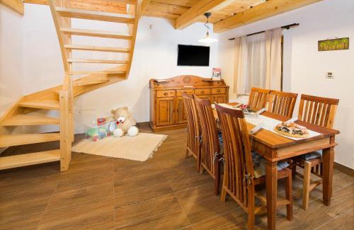 Dolny Kubin Casa | Rozprávková dedinka