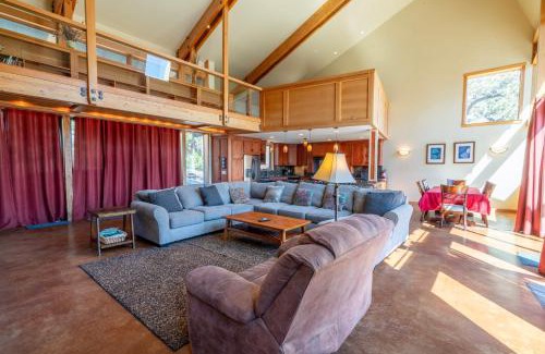 June Lake Casa | Rr-carson view1 Strap18-005