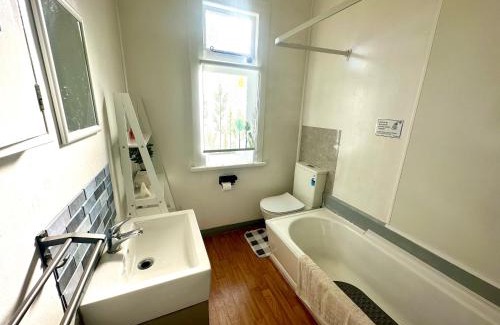 Palmerston North Apartamento | RS Two-Bedroom Apartment