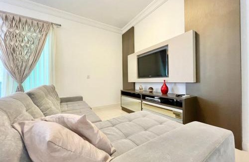 Castelo Branco Apartamento | Rua 292 - Apartamento 3 Suítes próximo Mar e Mercado - AT001