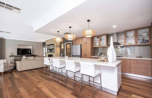 Iluka Casa | Rubi's Coastal Retreat by Swanbnb Management