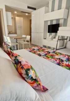 Fogliano Marina Apartamento | Rubino Apartments - "Capodanno Esclusivo Solo per Giovani"