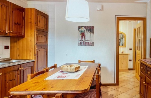 San Lorenzo Dorsino Apartamento | Rubino in Molveno on the shores of Italy's most beautiful lake