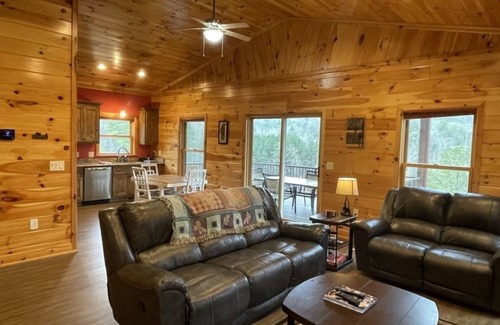Tellico Plains Cabina | ¡Nuevo listado! Ruby Bear - 2 dormitorios, 1 baños, duermen 4
