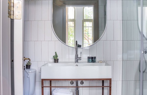 Neve Tzedek Casa | Ruby