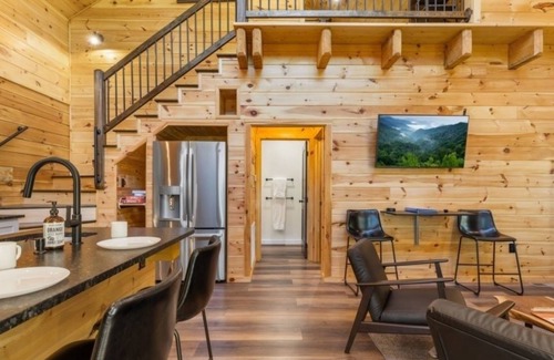 Tellico Plains Casa | Ruby's Retreat - 1 Bedrooms, 1.5 Baths, Sleeps 8 by RedAwning