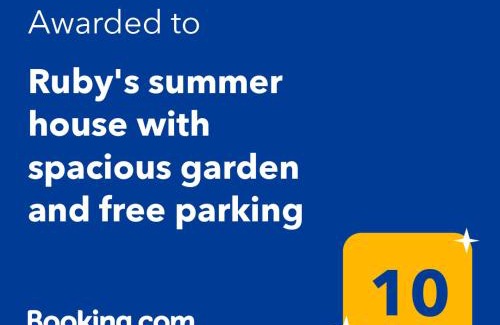 Gavrio Casa | Ruby's summer house with spacious garden and free parking
