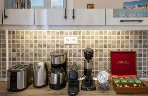 Gavrio Casa | Ruby's summer house with spacious garden and free parking