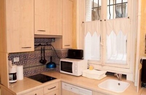 Saint-Merri Apartamento | Rue Saint Martin. Ideal 2 cama en el Marais solo por el Sena y metro línea 1