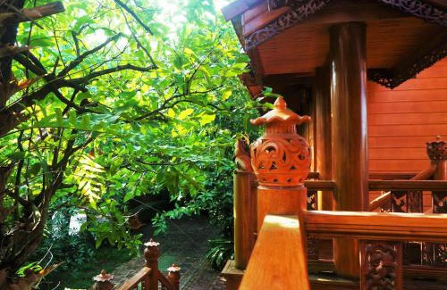 Ban Bo Han Casa | Ruen Tai Boutique