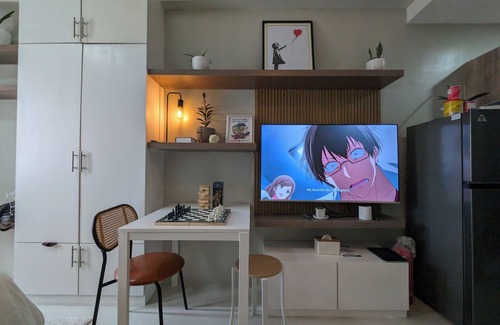 Basak Casa | RufiRemy Cozy Hideaway- Studio Condo with Balcony