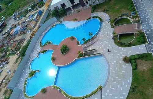 Basak Casa | RufiRemy Cozy Hideaway- Studio Condo with Balcony