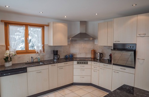 Klosters Dorf Apartamento | Ruhig Gelegene 3.5 Zimmerwohnung. Haustierfreundlich!