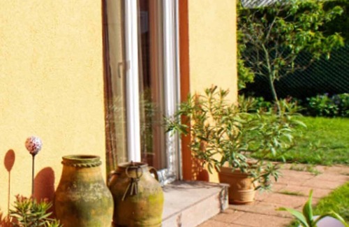 Zirndorf Apartamento | Casa de vacaciones tranquila en estilo italiano con terraza