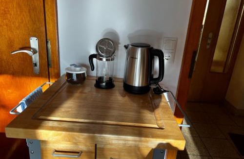 Emmelshausen Apartamento | Ruhige Ferienwohnung mit neuer Küche und neuem Bad
