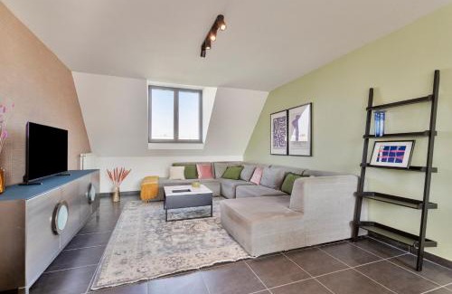 Begijnhof's Wijk Apartamento | Ruim 3 slaapkamer appartement met parking nabij NATO