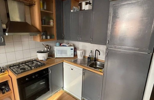 Koekelberg Apartamento | Ruim en Gezellig Appartement