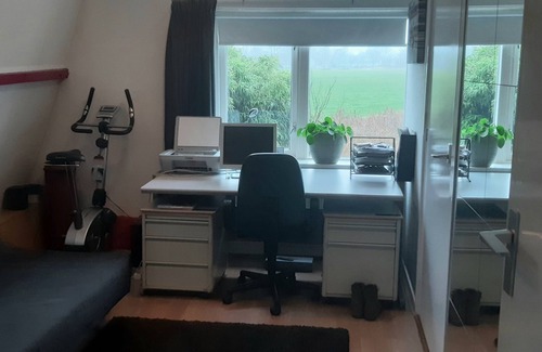 Diepenveen Casa | Ruime vrijstaande karakteristieke gezinswoning, direct aan het water