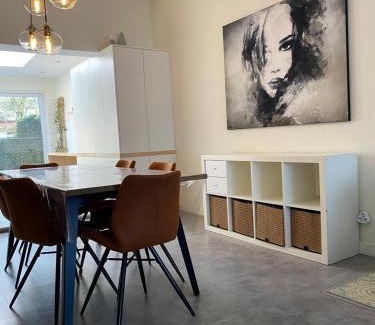Brasschaat Casa | Ruime woning nabij Antwerpen en haven