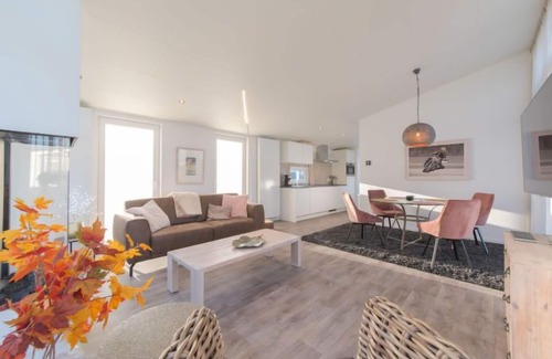 Wemeldinge Casa | Vakantiehuis Ruisweg 101 by Interhome