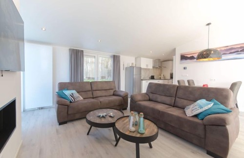 Wemeldinge Casa | Vakantiehuis Ruisweg 103 by Interhome