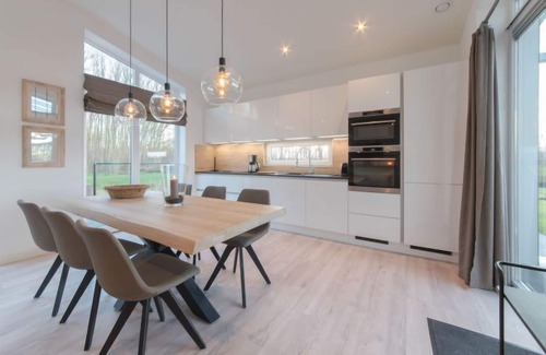 Wemeldinge Casa | Vakantiehuis Ruisweg 109 by Interhome