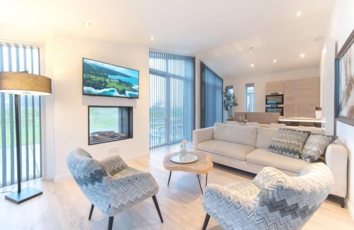 Wemeldinge Casa | Vakantiehuis Ruisweg 13 by Interhome