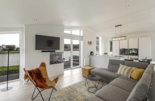 Wemeldinge Casa | Vakantiehuis Ruisweg 28 by Interhome