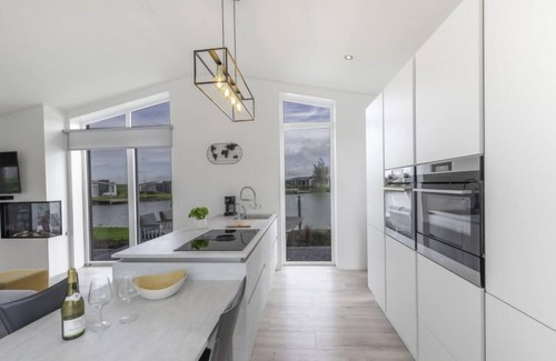 Wemeldinge Casa | Vakantiehuis Ruisweg 28 by Interhome