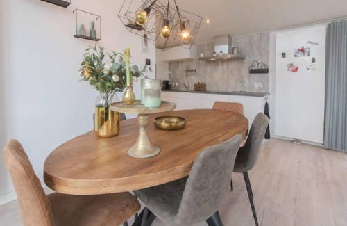Wemeldinge Casa | Vakantiehuis Ruisweg 34 by Interhome
