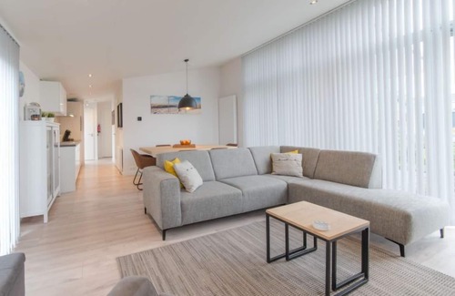 Wemeldinge Casa | Vakantiehuis Ruisweg 39 by Interhome
