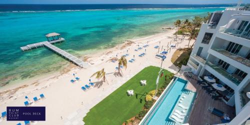 Rum Point Apartamento | Rum Point Club Resort Luxury Beachfront Condos by Grand Cayman Villas & Condos
