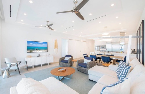 Rum Point Condominio | Rum Point Resort #406 3BR Premium