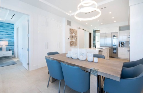 Rum Point Condominio | Rum Point Resort #408 2BR Deluxe