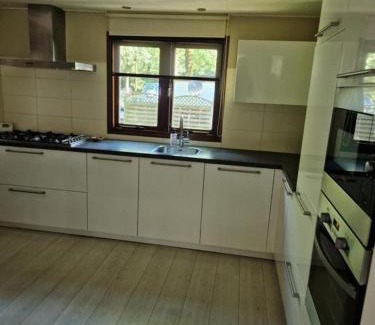 Vessem Chalet De Esquí | Rumah Bersama Kempenbos