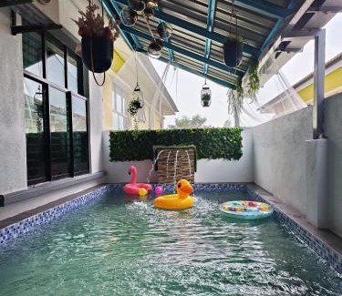 Kuantan Casa | RUMAH MARYAM PRIVATE POOL DI PANTAI BESERAH