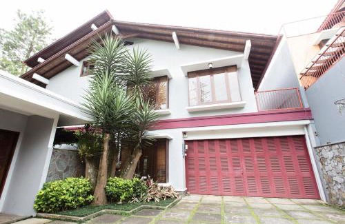 Setiabudi Casa | Rumah Pelita by Villa Lantera - Tennis Court & Swimming Pool