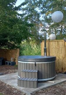 Ewijk Casa | Rumah Senang Wellness met hottub en tuin