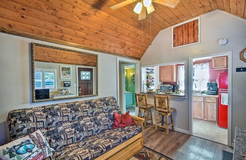 Running Springs Casa | Running Springs Cabin with Deck and Forest Views