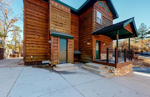 Arrowbear Lake Casa | Running Springs R-n-R