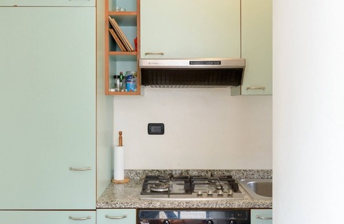Tel Aviv Apartamento | Ruppin 39 - 2 habitaciones, 2 baños y estacionamiento (Gordon Beach)