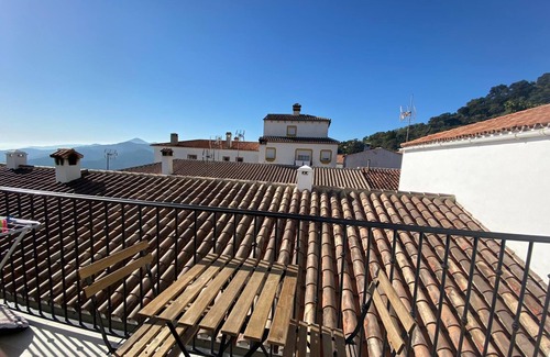 Genalguacil Apartamento | Alojamiento Rural El Refugio. Ideal para familias